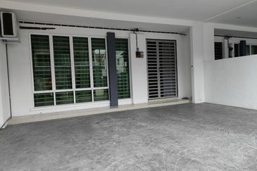 Taman Lapangan Hartamas Botani