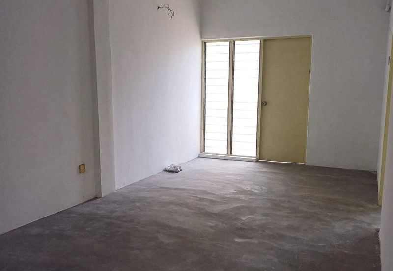 RUMAH PANGSA MENGLEMBU