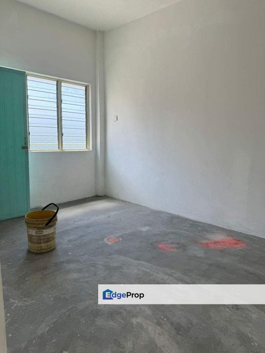 Flat in Menglembu Impiana Adril , Perak, Kinta