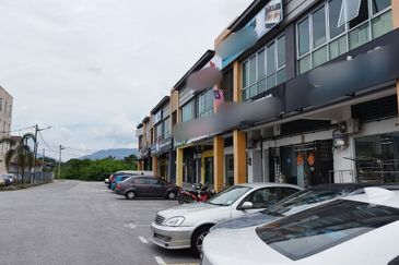 Pengkalan Station 18