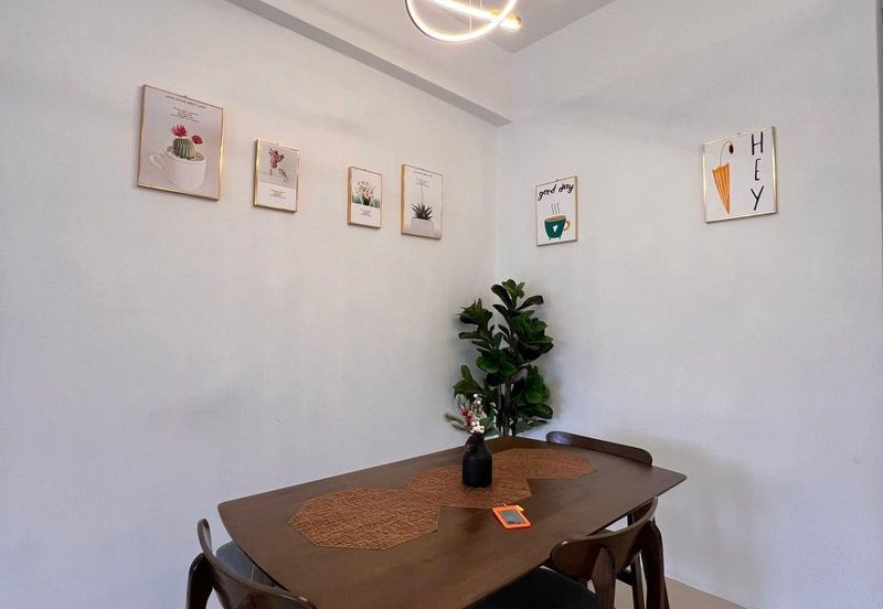 THE COVE HILLSIDE RESIDENCE