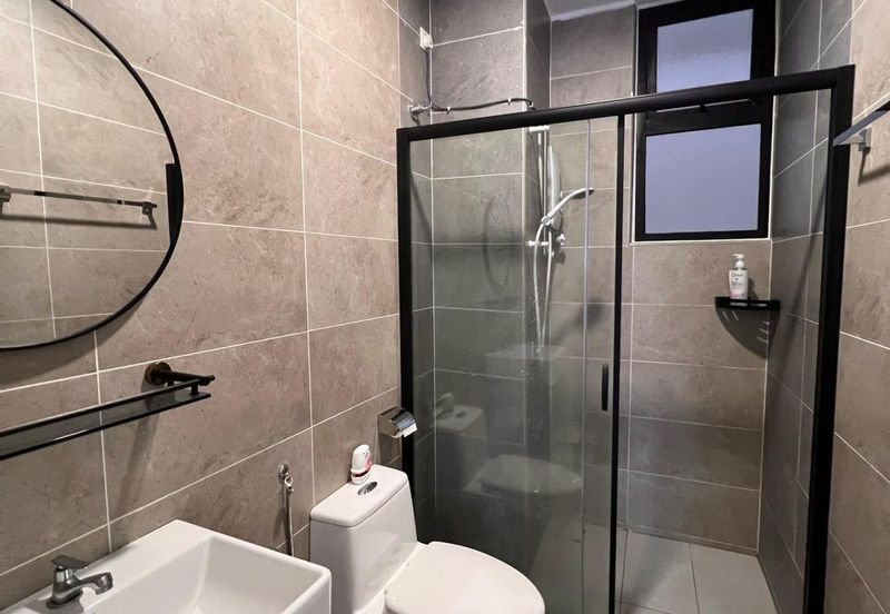 THE COVE HILLSIDE RESIDENCE