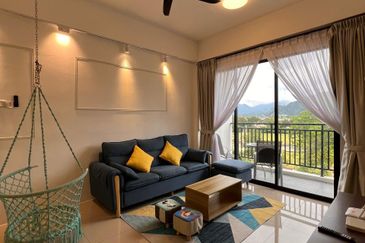 THE COVE HILLSIDE RESIDENCE