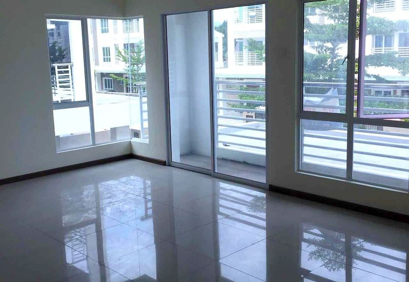 JALAN THOMPSON/JALAN TUN DR ISMAIL