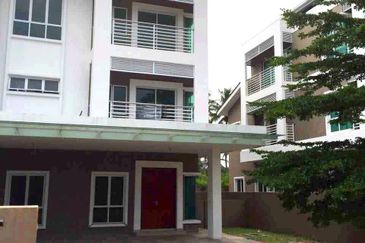 JALAN THOMPSON/JALAN TUN DR ISMAIL