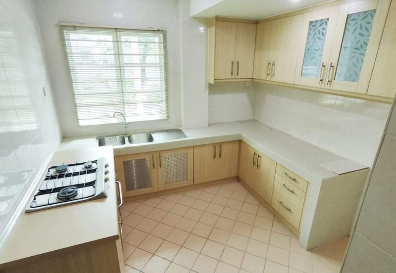 JALAN THOMPSON/JALAN TUN DR ISMAIL