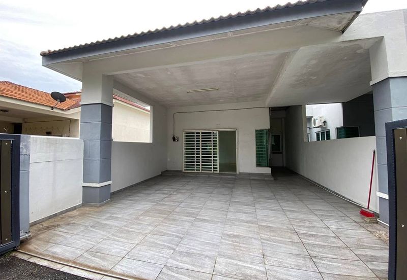 Panorama Lapangan Perdana