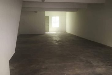 Pengkalan Station 18