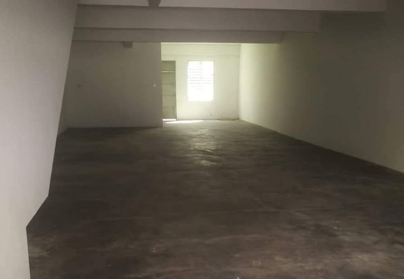 Pengkalan Station 18