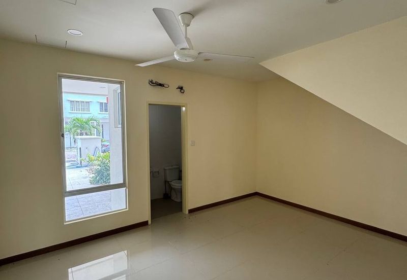 JALAN TAMBUN (JALAN RAJA DIHILIR)