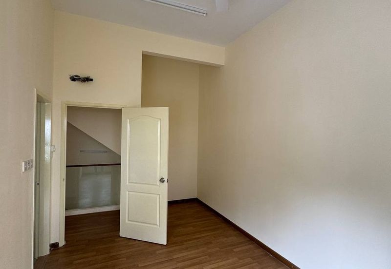 JALAN TAMBUN (JALAN RAJA DIHILIR)