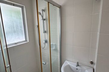 JALAN TAMBUN (JALAN RAJA DIHILIR)