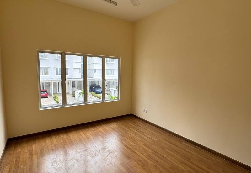 JALAN TAMBUN (JALAN RAJA DIHILIR)