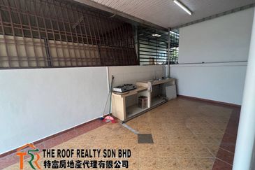 Jalan Kampung Tengah Double Storey Semi D House For Sale In Muar
