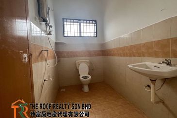 Jalan Kampung Tengah Double Storey Semi D House For Sale In Muar