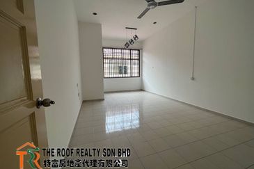 Jalan Kampung Tengah Double Storey Semi D House For Sale In Muar