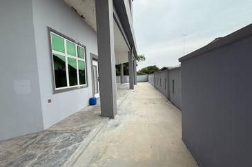 Jalan Sakeh Double Storey Bungalow House For Sale In Muar