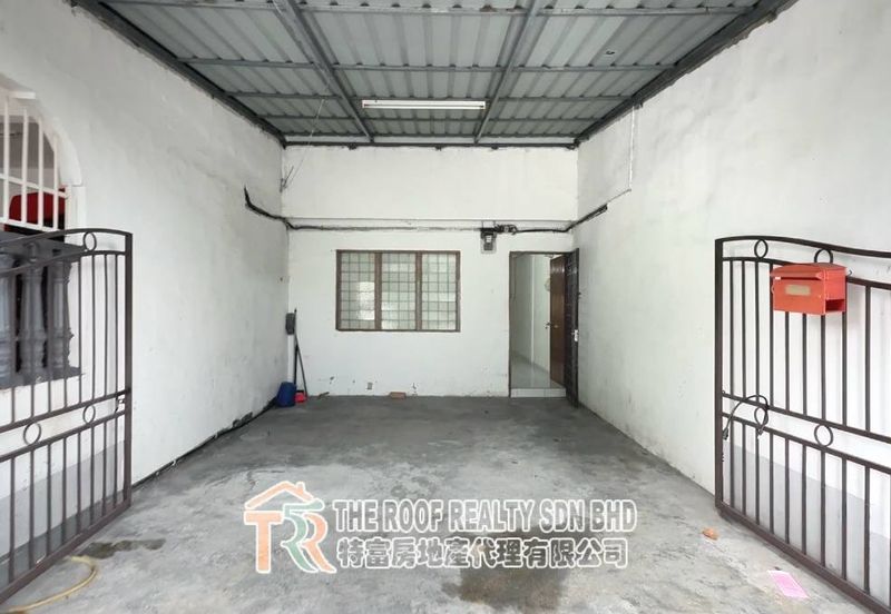 Taman Perdana Double Storey Medium Cost House For Rent In Muar*