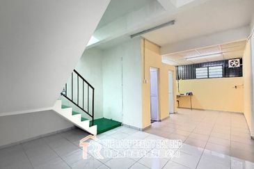 Taman Perdana Double Storey Medium Cost House For Rent In Muar*