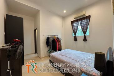 Jalan Salleh Double Storey Semi-D House For Sale In Muar