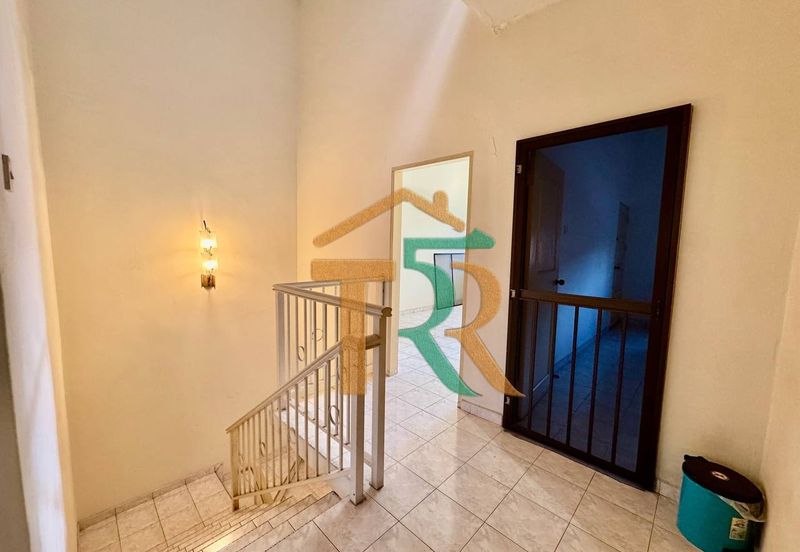 Jalan Junid Double Storey Terrace House For Sale in Muar，Freehold，5 Bedrooms & 3 Bathrooms