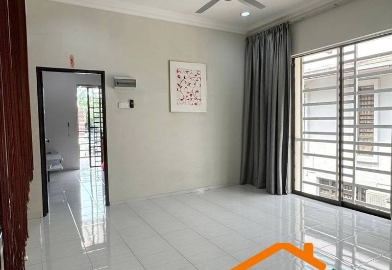 Jalan Junid Double Storey Semi D House For Sale In Muar