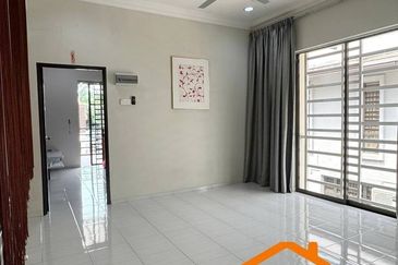 Jalan Junid Double Storey Semi D House For Sale In Muar