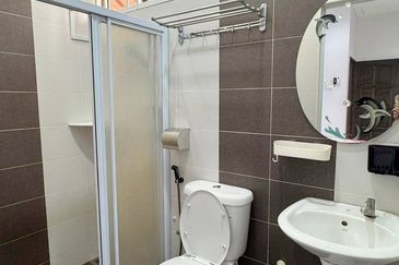 Jalan Junid Double Storey Semi D House For Sale In Muar