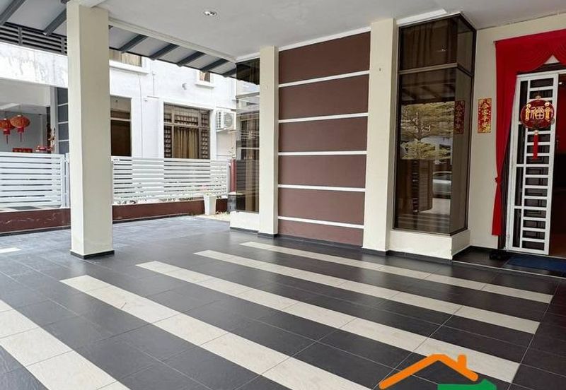 Jalan Junid Double Storey Semi D House For Sale In Muar