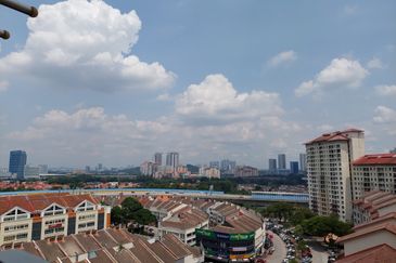 Perdana Exclusive Condominium