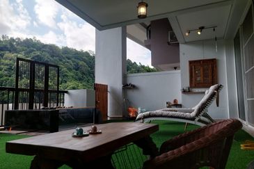Armanee Terrace