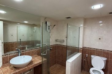 Perdana Exclusive Condominium