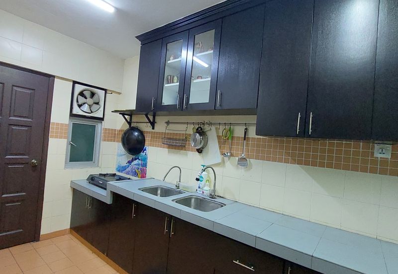 Perdana Exclusive Condominium