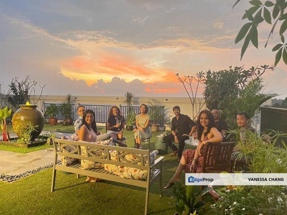 LIVE ABOVE YOUR EXPECTATION ~ PENTHOUSE , Selangor, Damansara Perdana