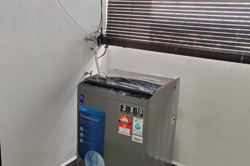 Dedaun Hijau (Greenfield Regency)