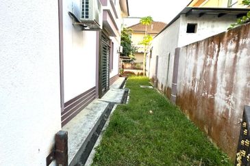 Taman Austin Perdana