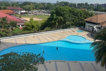 Aloha Tower Condominium