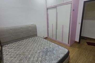 Dedaun Hijau (Greenfield Regency)