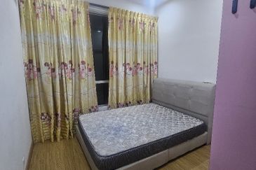 Dedaun Hijau (Greenfield Regency)