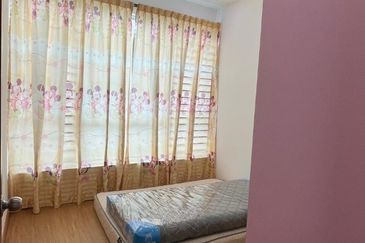 Dedaun Hijau (Greenfield Regency)