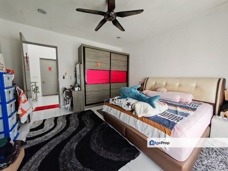 4 bedroom Double Storey Terrace House @ 2 link for sale, Johor, Nusajaya