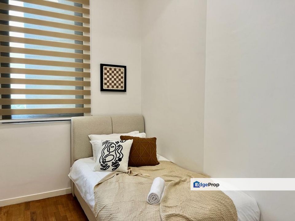 3 bedroom above at paradigm mall for sale, Johor, Skudai