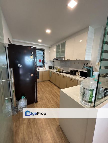 Nice renovation 4bedroom apartment for rent, Johor, Johor Bahru