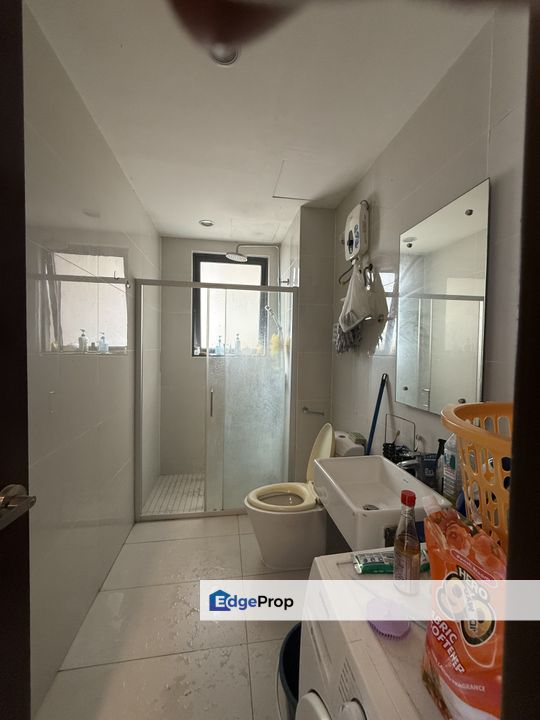 below market valau One bedroom apartment for sale @ country garden amberside, Johor, Johor Bahru