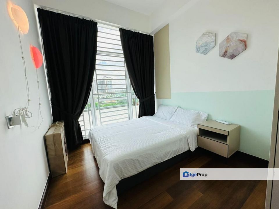 Big balcony 3 bedroom apartment for sale, Johor, Johor Bahru