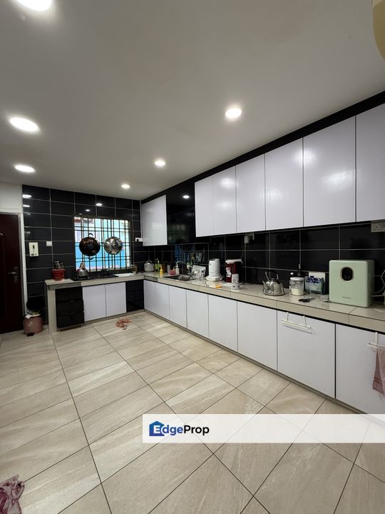 Double Storey terrace House end lot with renavation for sale, Johor, Ulu Tiram