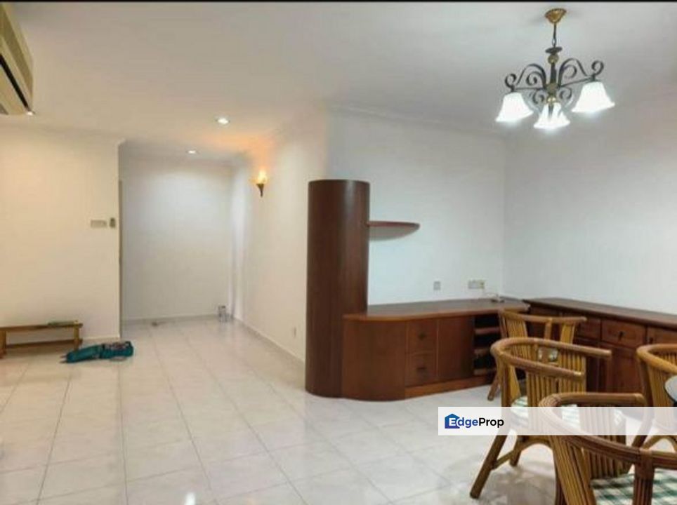 Town area three bedroom apartment for rent, Johor, Johor Bahru