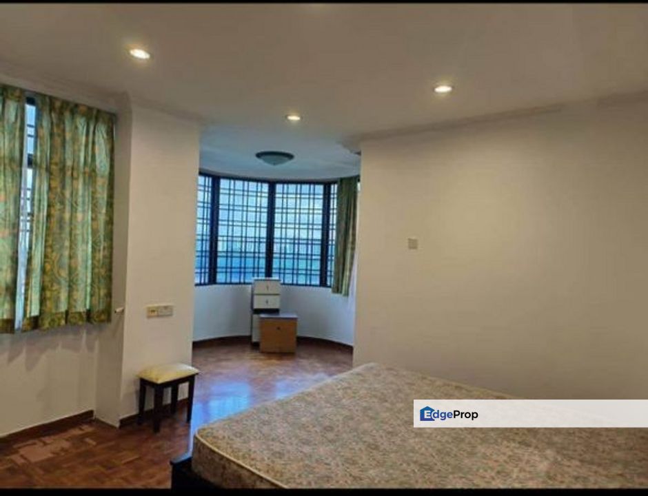 Town area three bedroom apartment for rent, Johor, Johor Bahru