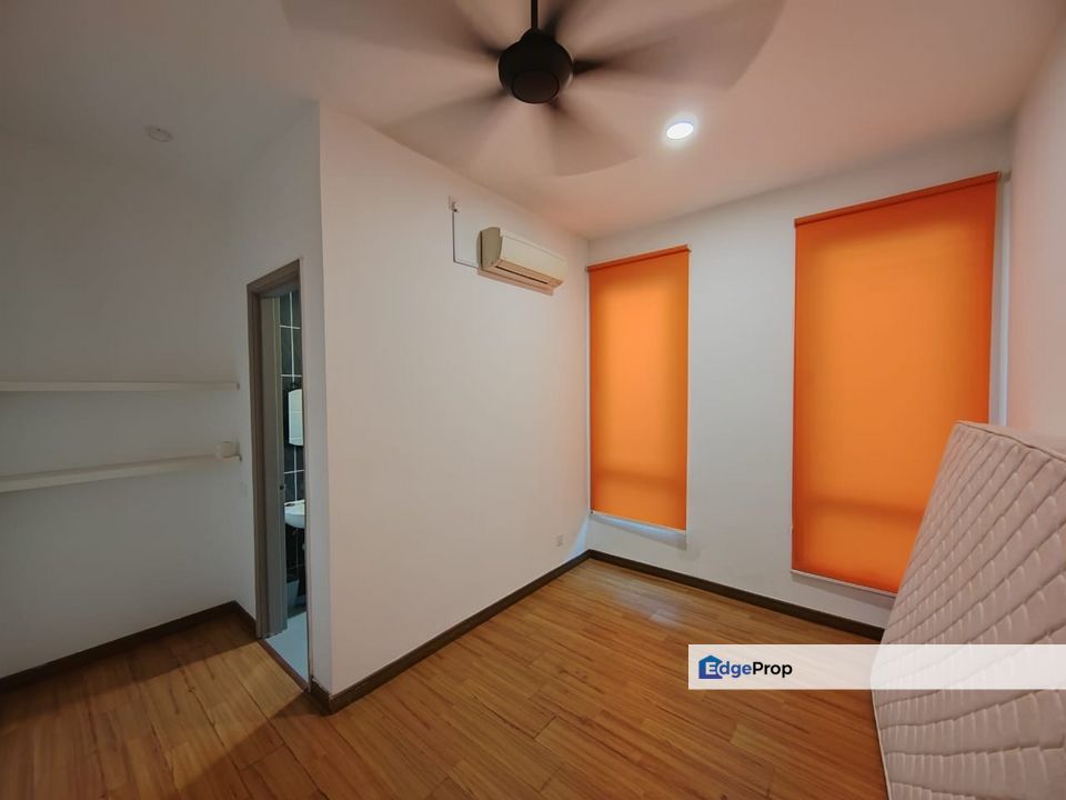 Double storey Semi D for sale, Johor, Gelang Patah