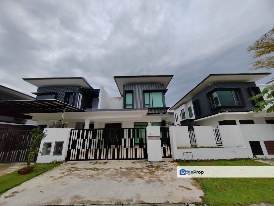 Double storey Semi D for sale, Johor, Gelang Patah